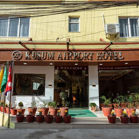 Kusum Airport Hotel Kathmandu Exterior foto
